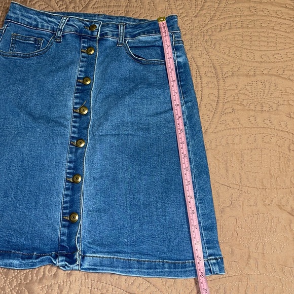 Button Up Denim Skirt - Like New! - Picture 4 of 4
